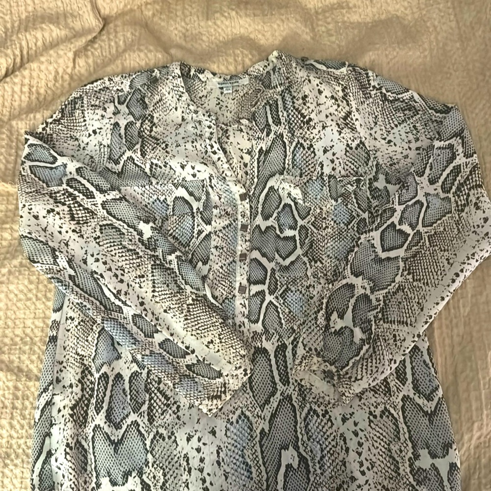 Long Sleeve Snake Print Blousee Size Small